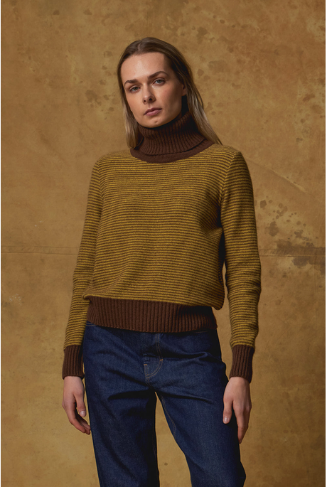 Standard Issue OKEWA CROPPED FUNNEL Neck [2 Colours]