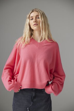 Crush SANITA OVERSIZED V-jumpers-Diahann Boutique